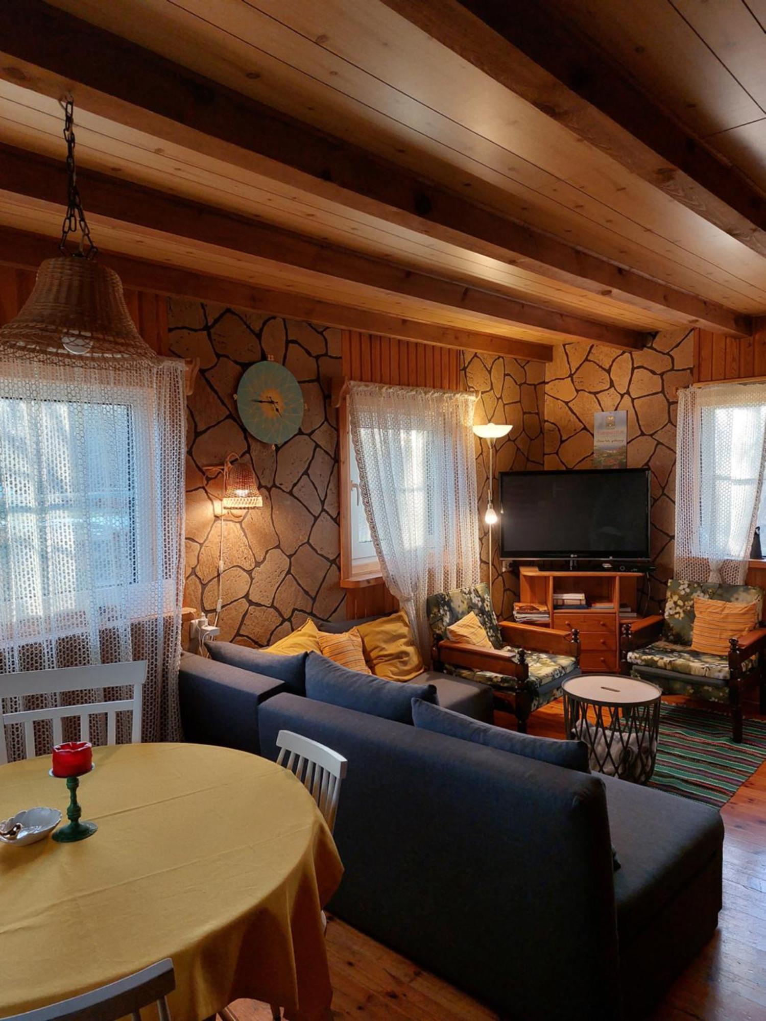 Tonise Holiday Houses Lilbi  Exterior photo